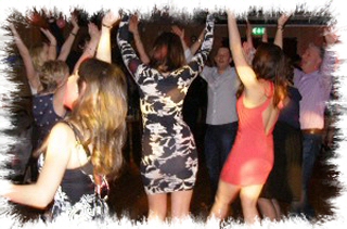 foots cray mobile disco dancers
