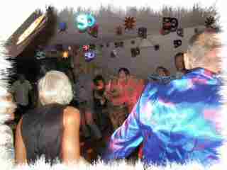 Quex-Barn-Mobile-Discos-Dancers-image