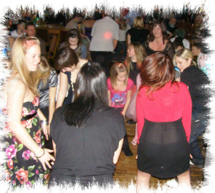 mobile disco thurnham party dancers
