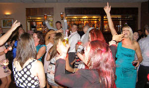 Coulsdon mobile disco dancers image