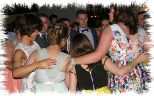 mobile disco underriver dancers