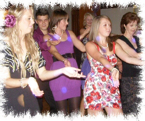 Higham mobile disco dancers image