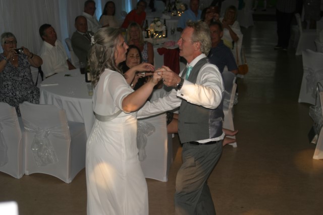 faversham wedding dj first dance