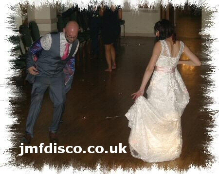 mobile disco tenterden dancers image