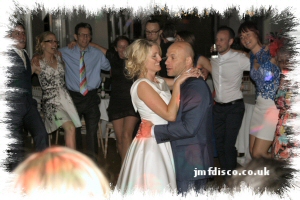 mobile disco tonbridge first dance image