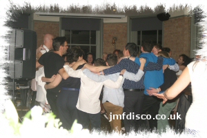 mobile disco tunbridge wells party dancers