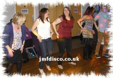 mobile disco beckenham dancers