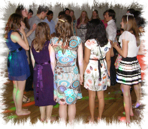 Shorne Mobile Disco Dancers Image