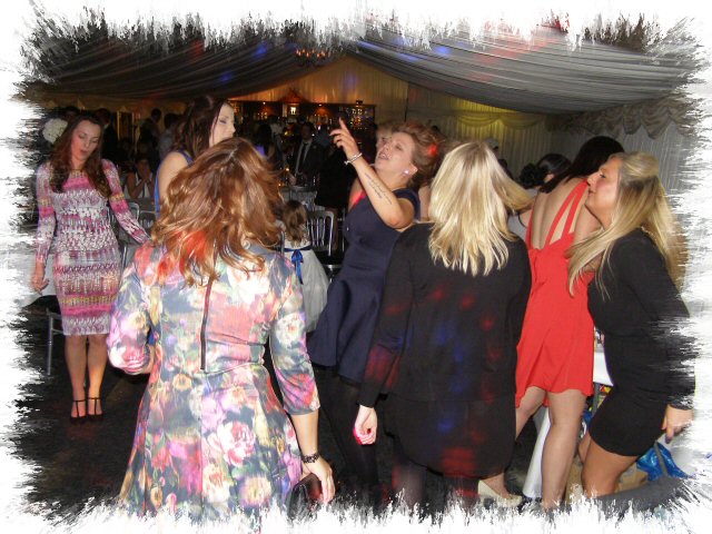 mobile disco appledore disco dancers