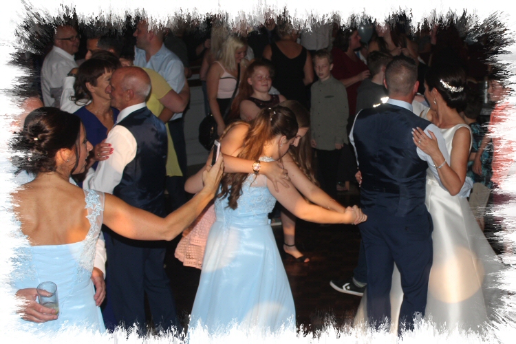 wedding dj dancers