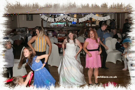 wedding dj sheerness dancers image