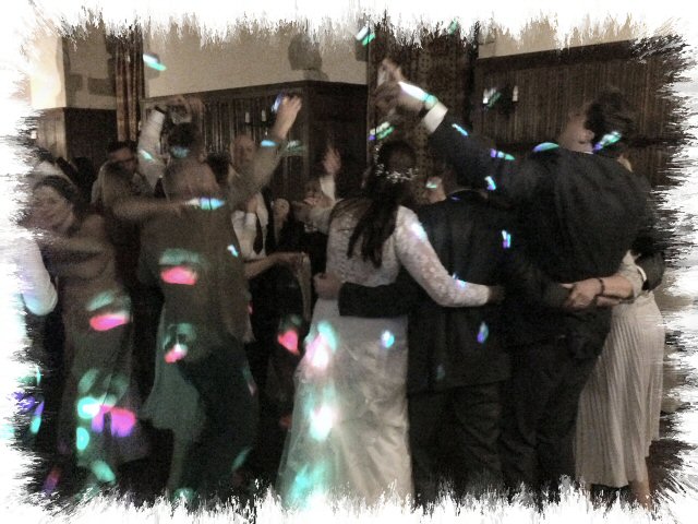 wedding dj lympne dancers