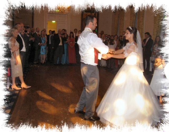 wedding dj tunbridge wells first dance image