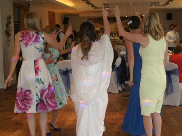 wedding dj surrey dancers imager